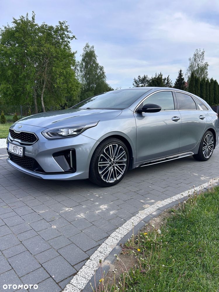 Kia ProCeed - 1