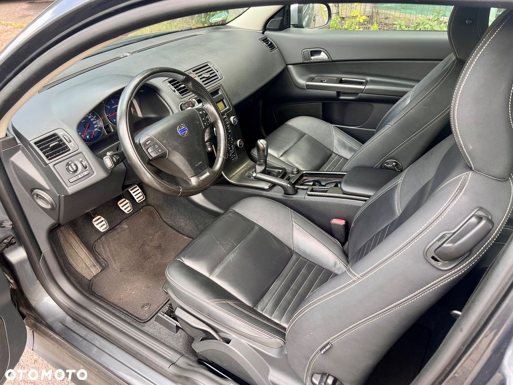 Volvo C30 D2 R-Design - 20