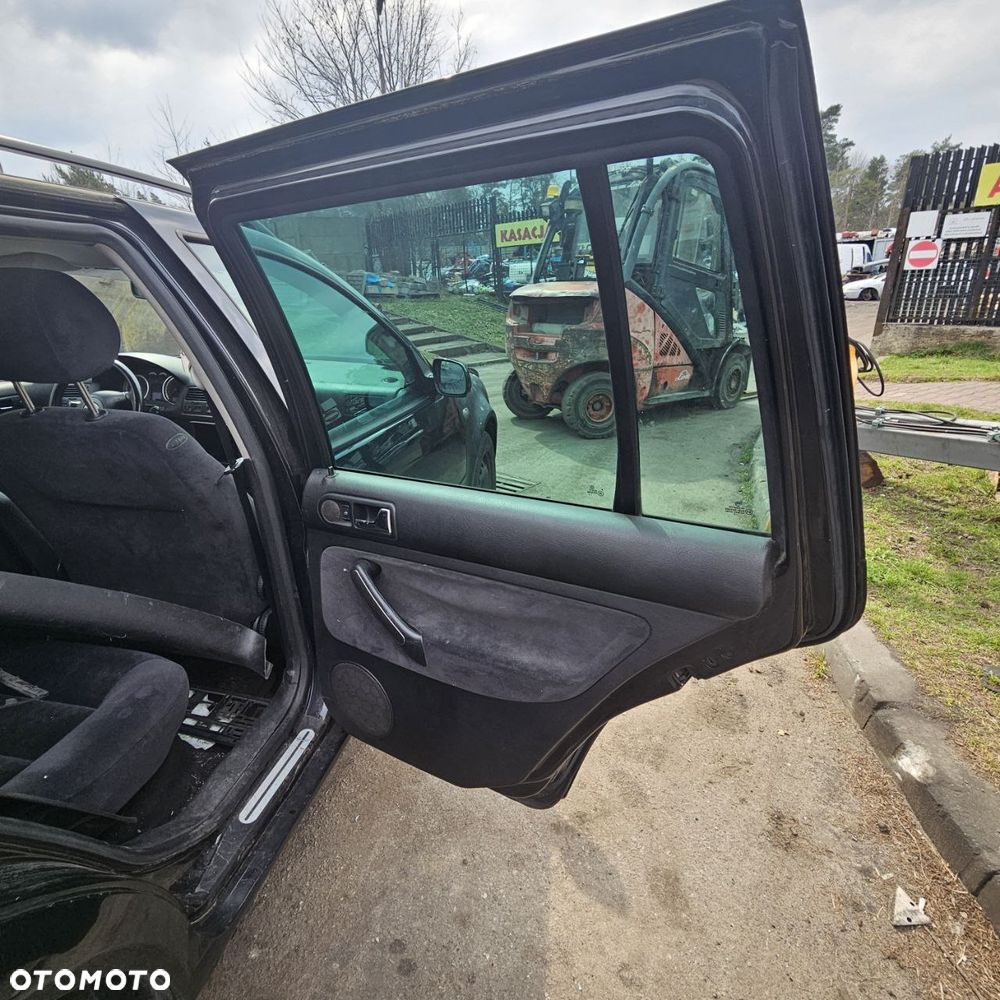 Drzwi / przód tył prawe lewe / Volkswagen Bora (kombi 2003) (kod lak: LC9Z) - 6