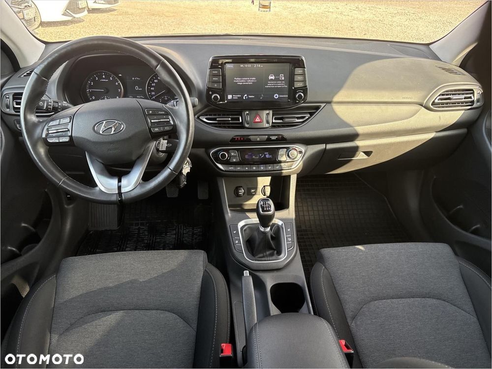 Hyundai i30 1.0 T-GDI Smart - 12