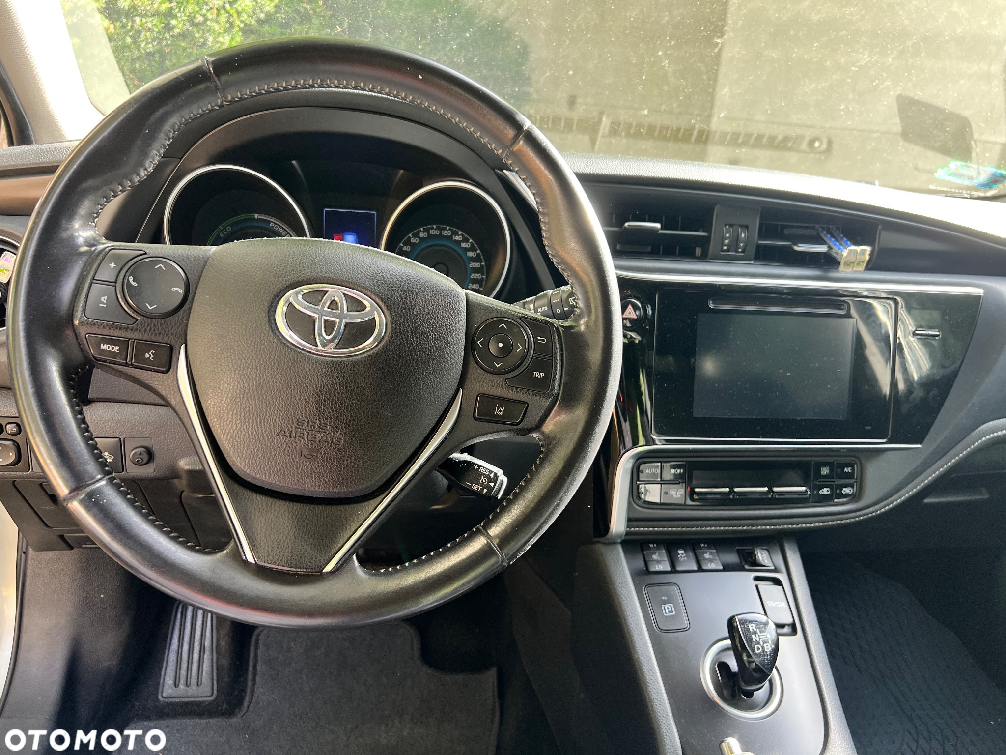 Toyota Auris 1.8 HSD Luna - 10
