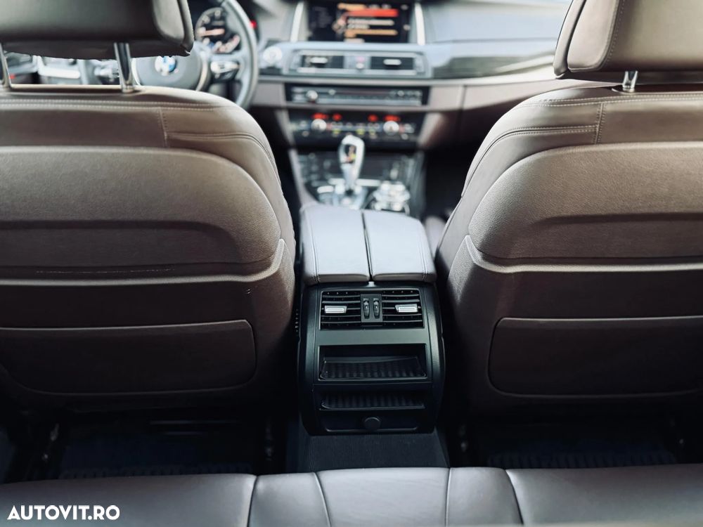 BMW Seria 5 520d xDrive Aut. - 24