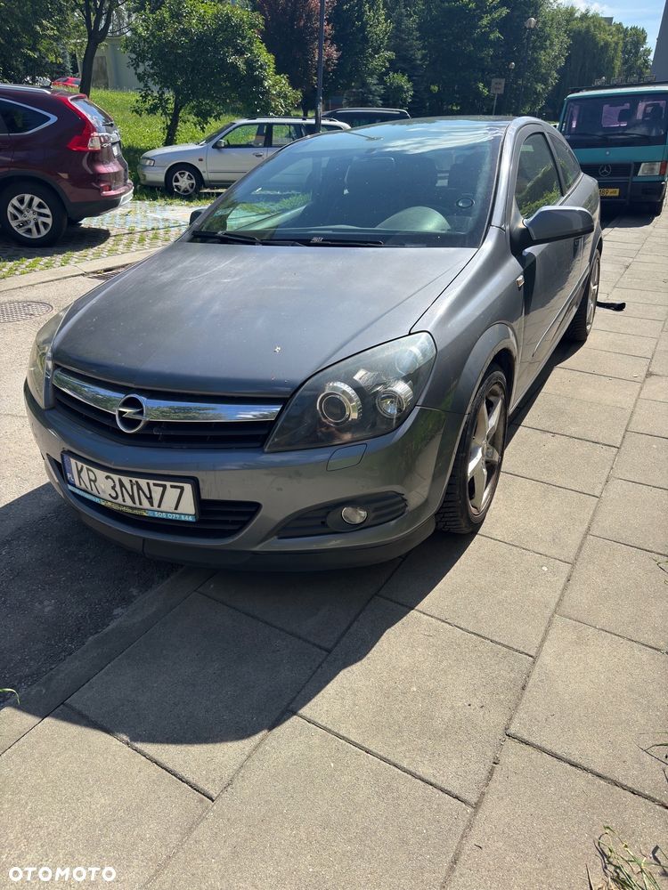 Opel Astra 2.0 Turbo Cosmo - 1