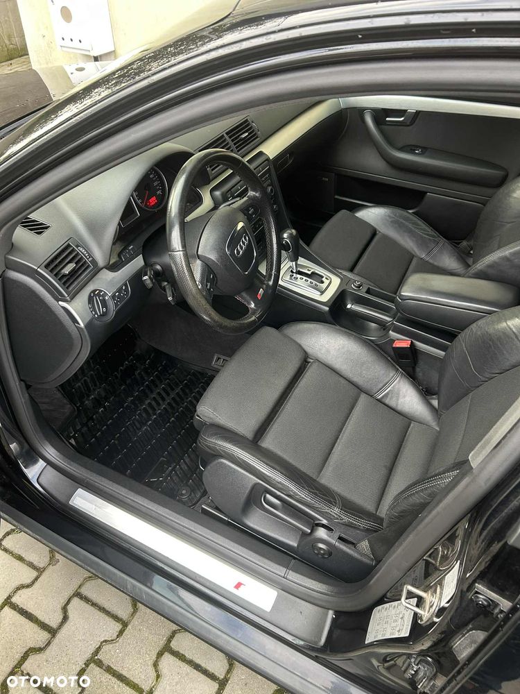 Audi A4 Limousine - 21