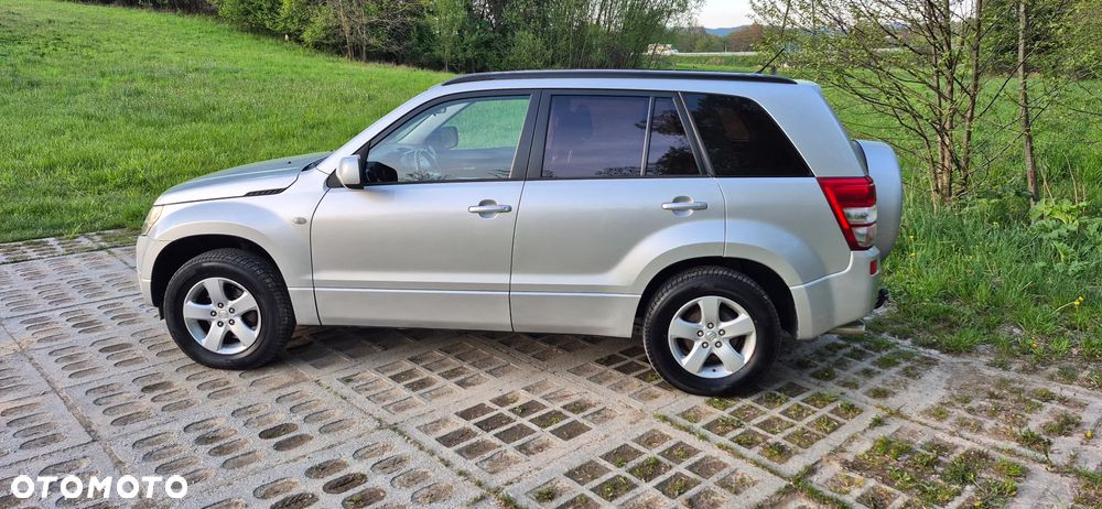 Suzuki Grand Vitara 2.0 Comfort - 5