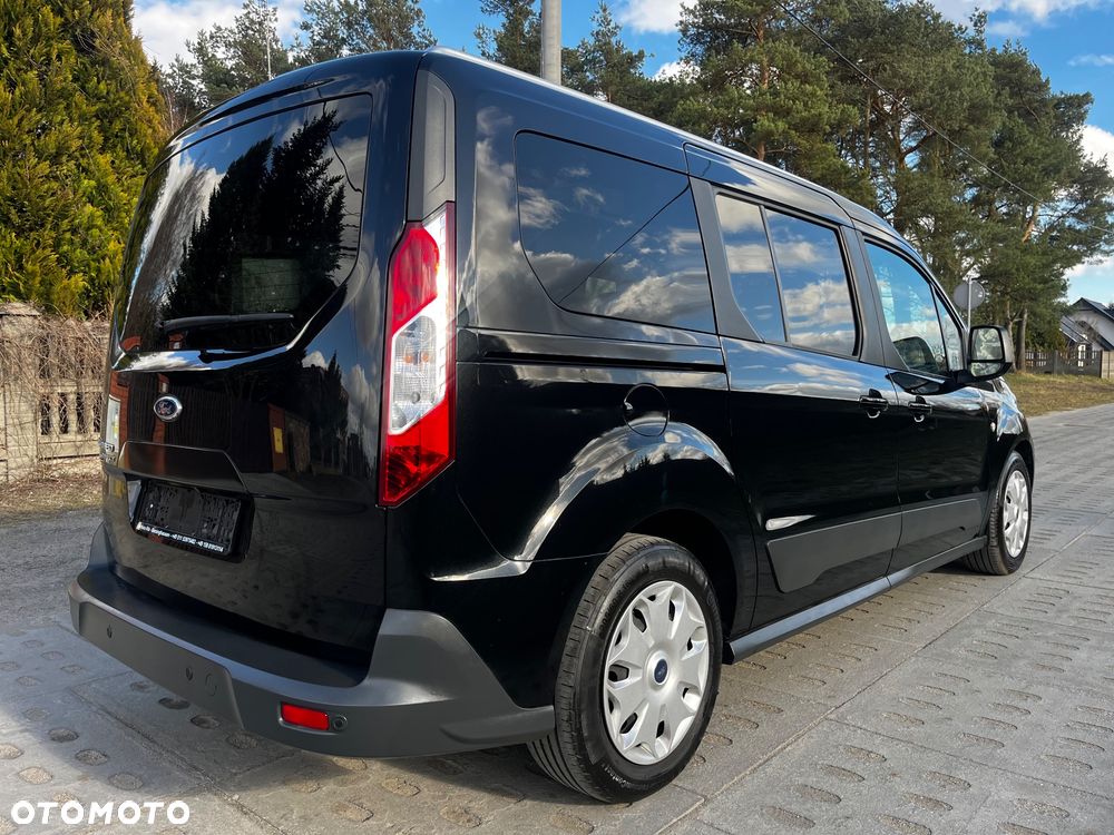 Ford Tourneo Connect Grand - 9