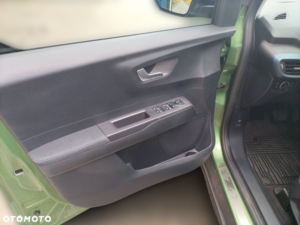 Ford Tourneo Courier - 11