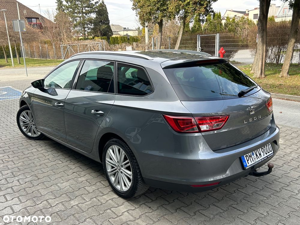 Seat Leon Sportstourer 2.0 TDI DPF Style - 4