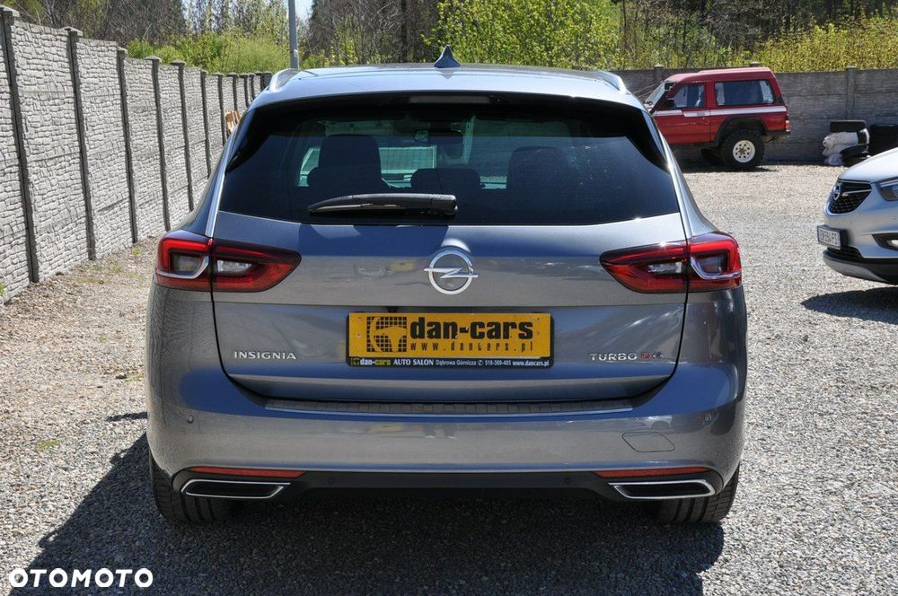 Opel Insignia 2.0 BiTurbo 4x4 Exclusive - 4
