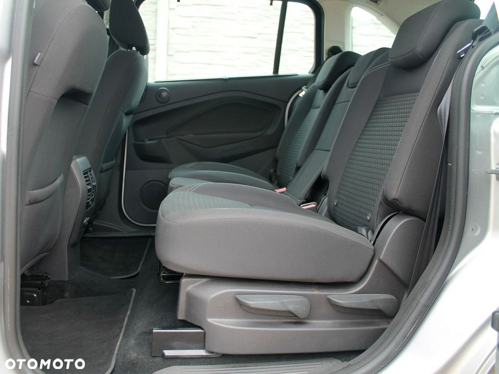 Ford Grand C-MAX - 18