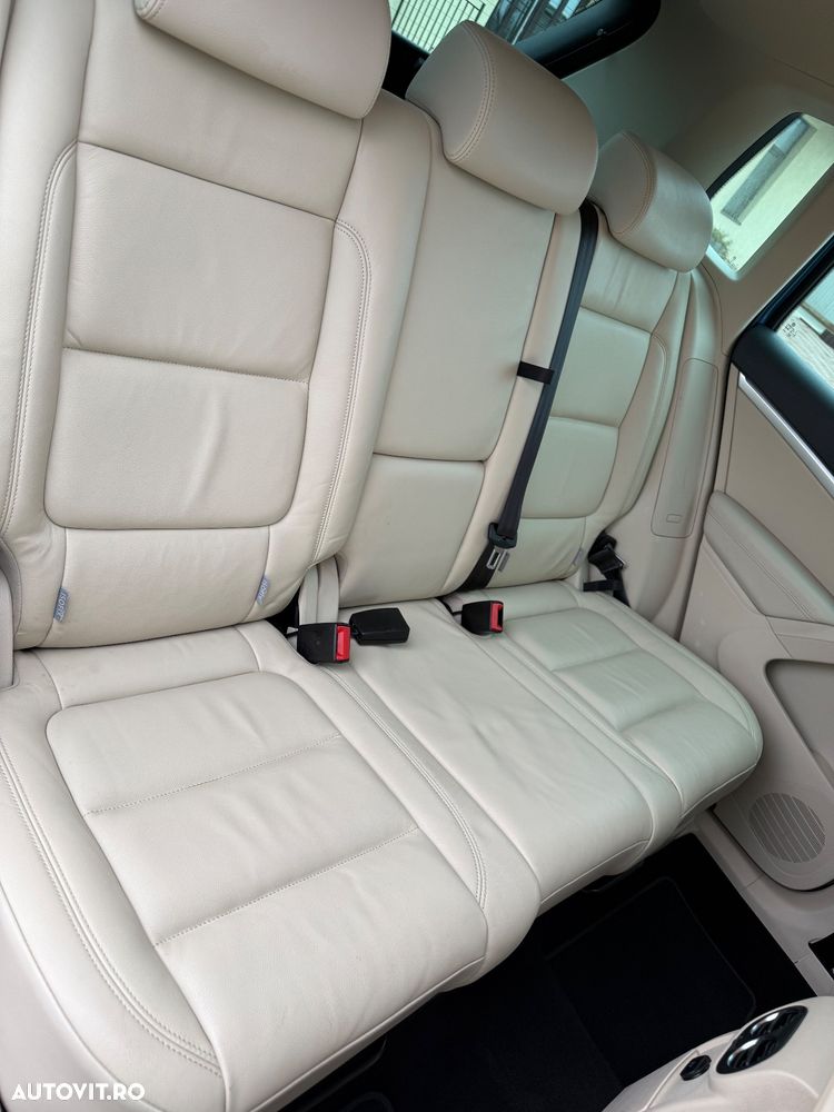 Volkswagen Tiguan 2.0 TDI SCR 4MOTION BlueMotion Technology DSG Lounge Sport & Style - 9