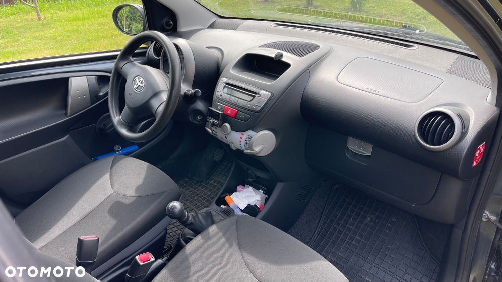 Toyota Aygo - 8