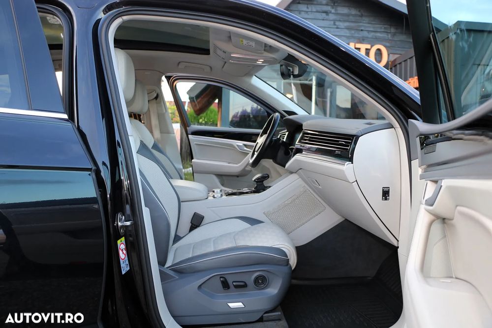 Volkswagen Touareg - 14