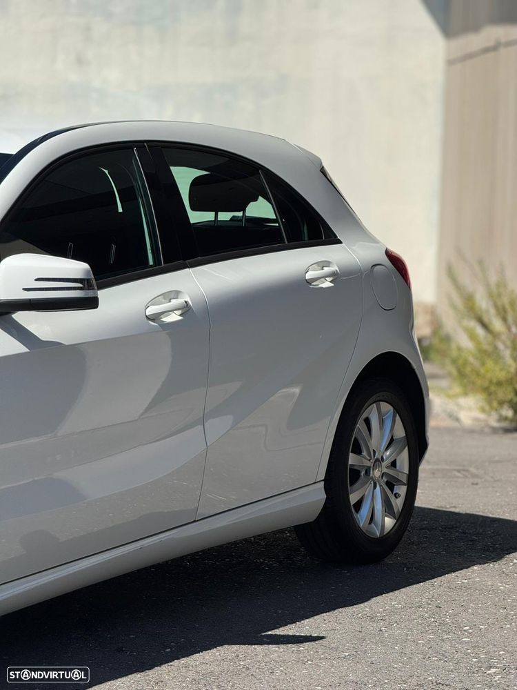 Mercedes-Benz A 180 CDI (BlueEFFICIENCY) - 4