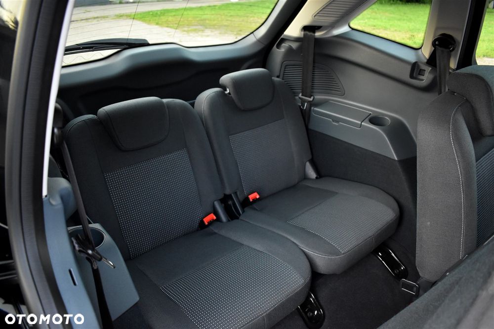 Ford Grand C-MAX 1.6 Titanium - 22