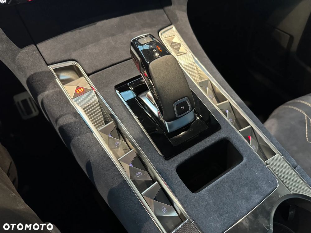 DS Automobiles DS 7 - 15