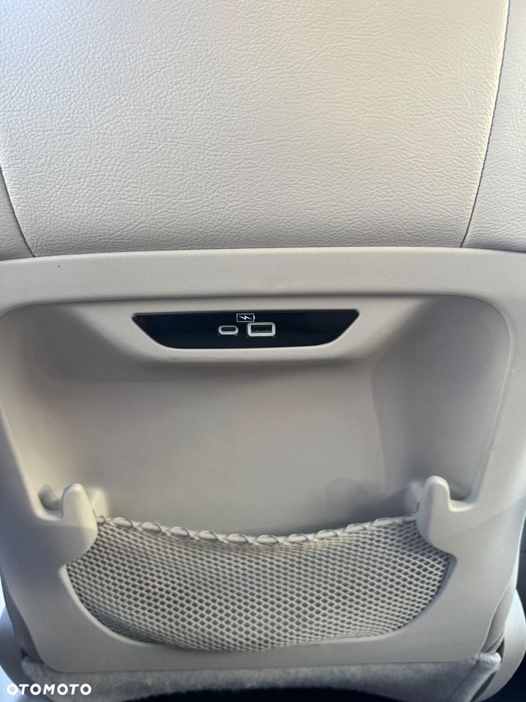 Chrysler Pacifica - 17