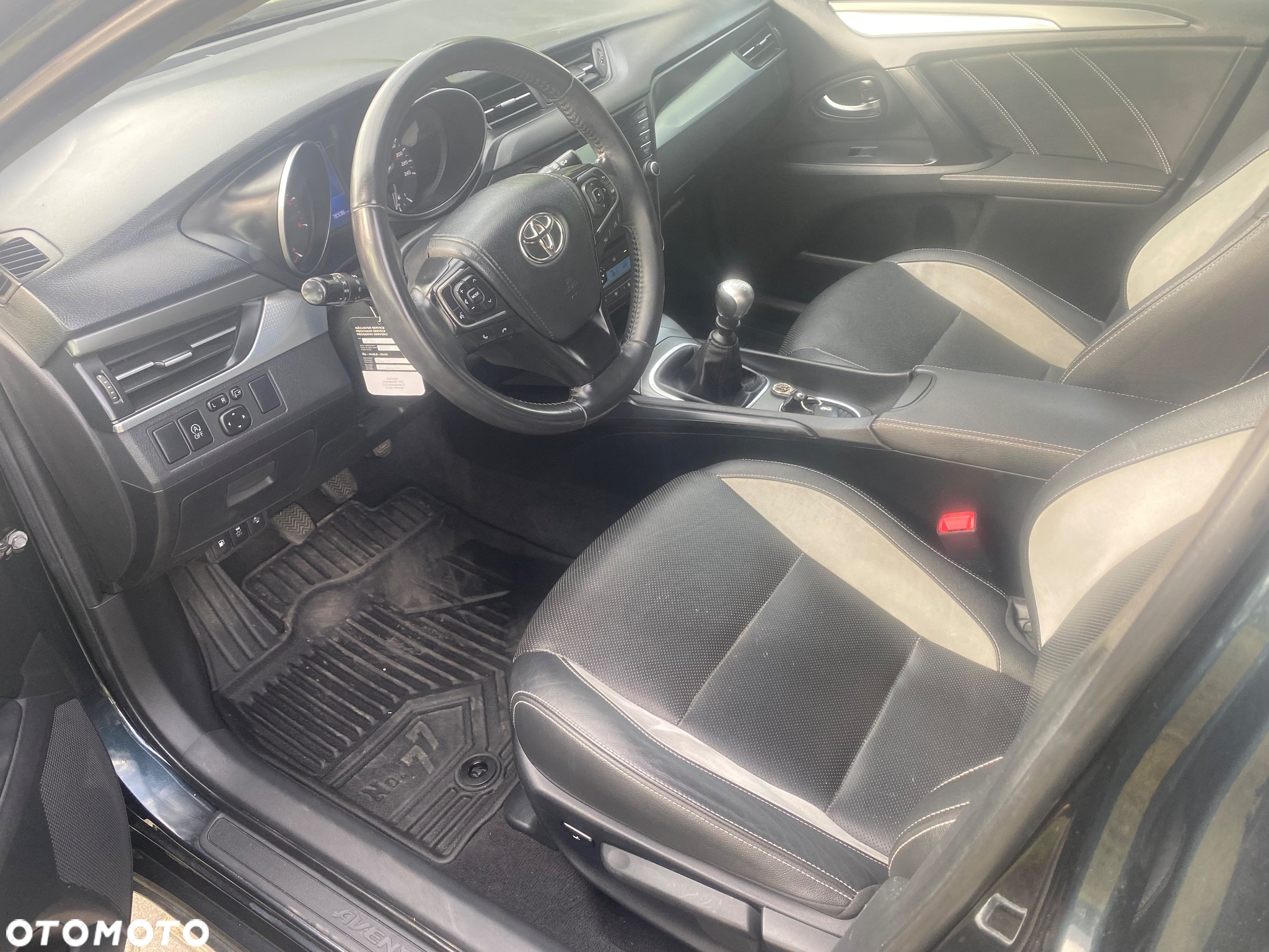 Toyota Avensis 2.0 D-4D Prestige - 17