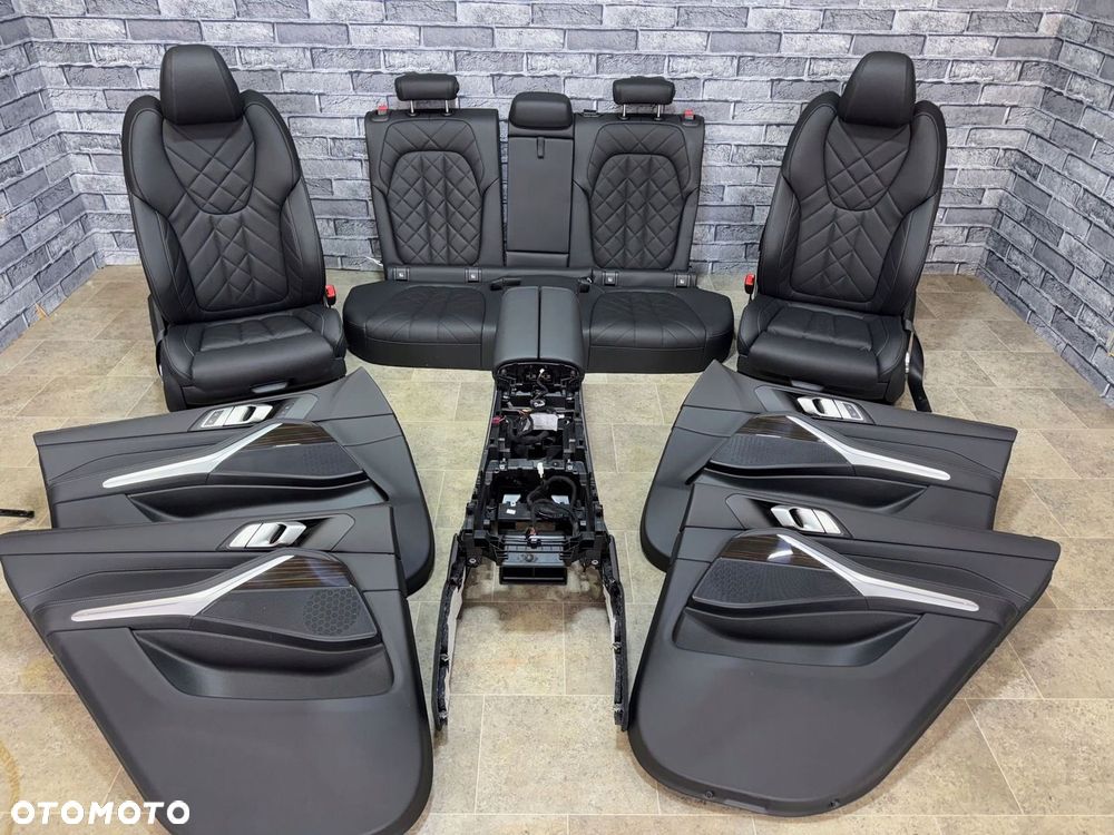 BMW X5 G05 WNĘTRZE FOTELE KANAPA BOCZKI M-PAKIET SKÓRA PODGRZEWANE SCHWARZ - 1