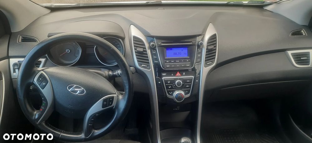 Hyundai i30 1.6 CRDi BlueDrive Classic - 9
