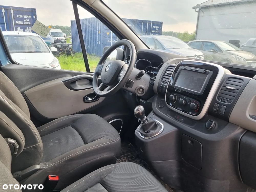 Renault Trafic - 16