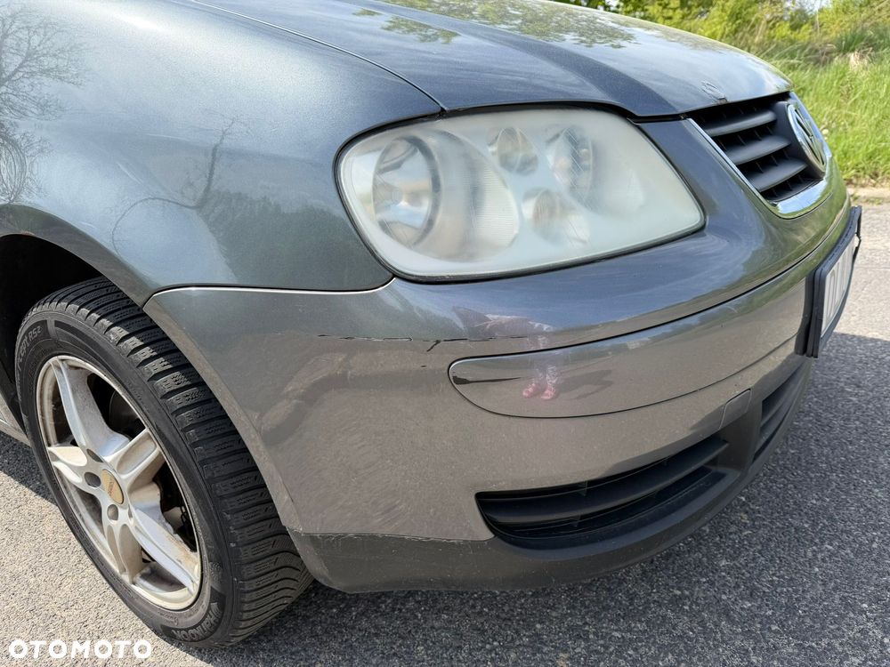 Volkswagen Touran 1.6 FSI Basis - 5