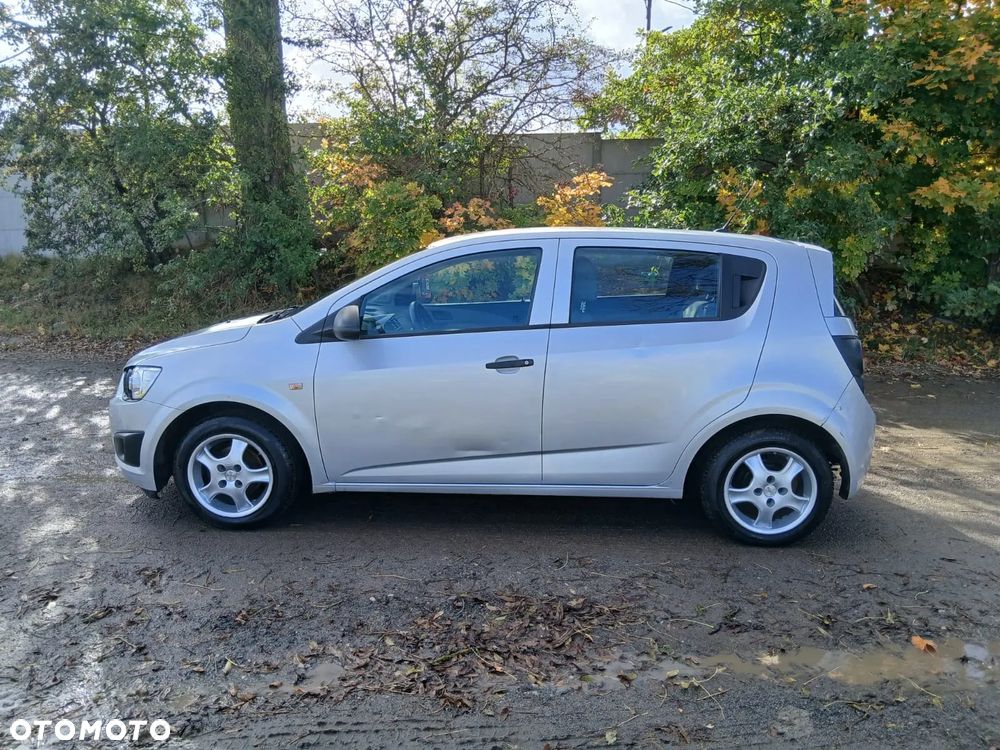 Chevrolet Aveo 1.2 LS - 13