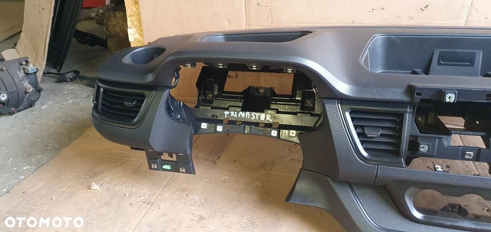 Konsola deska rozdzielcza kokpit Nissan Primastar Trafic III Lift IV - 9