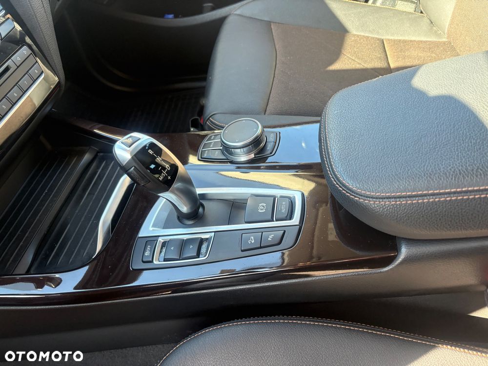 BMW X3 xDrive20i xLine - 8