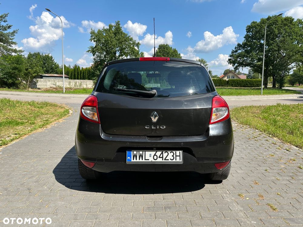 Renault Clio 1.2 16V 75 Yahoo - 7