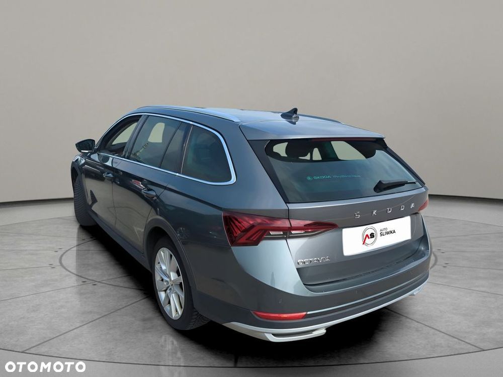 Skoda Octavia 2023 photo 3