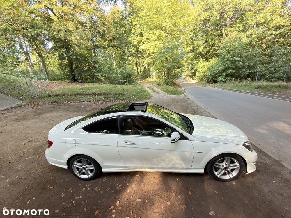 Mercedes-Benz Klasa C 350 CGI BlueEff - 13