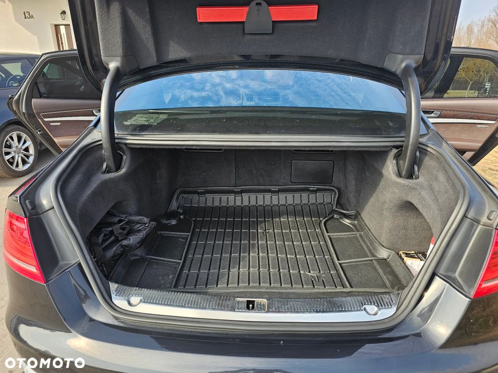 Audi A8 4.2 TDI L Quattro - 17