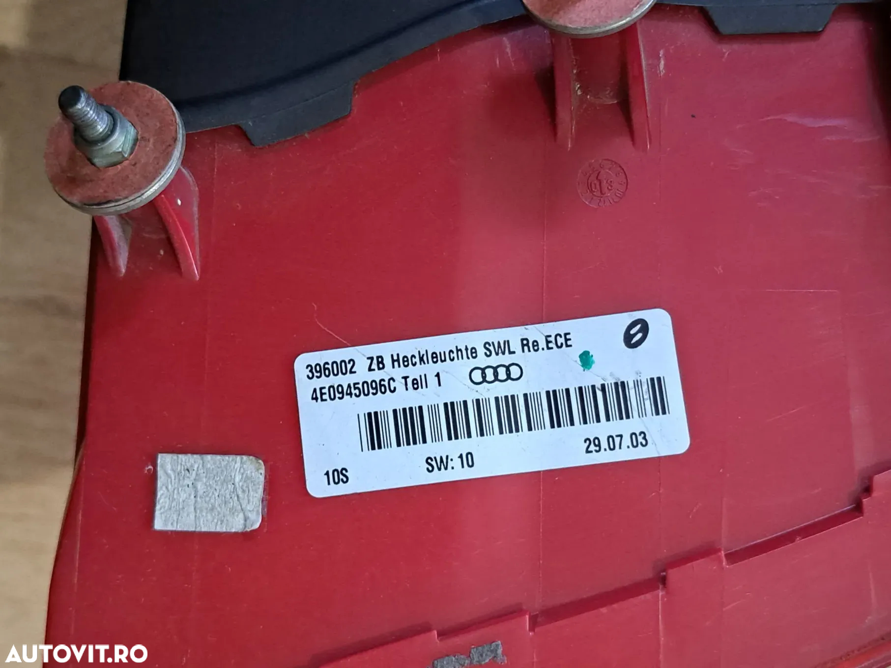 Stop tripla lampa dreapta spate aripa original Audi A8 D3 S8 4E 2003-2007 - 3