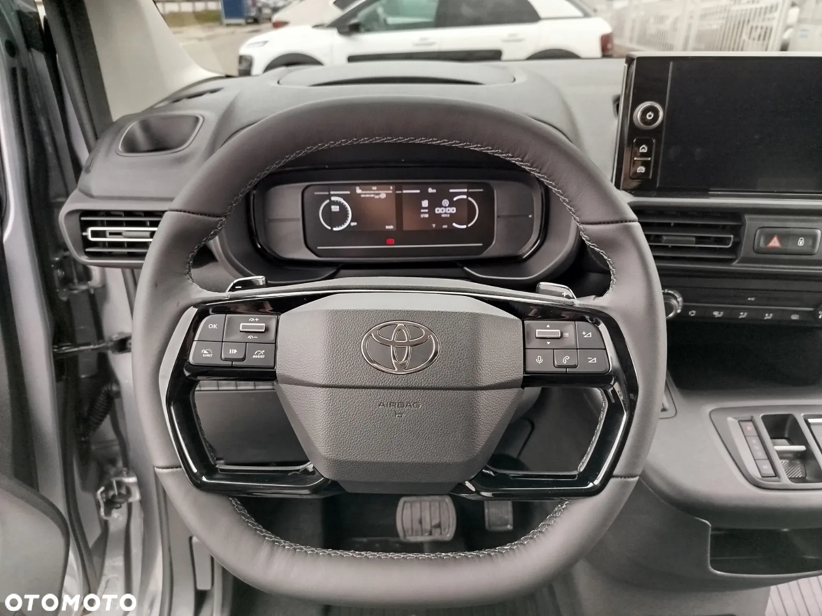 Toyota Proace City - 13