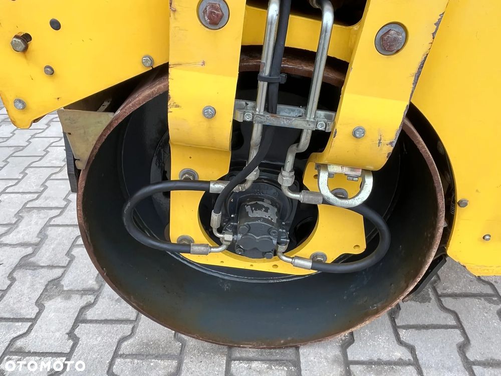 Bomag BW 100 AD-5 - 11