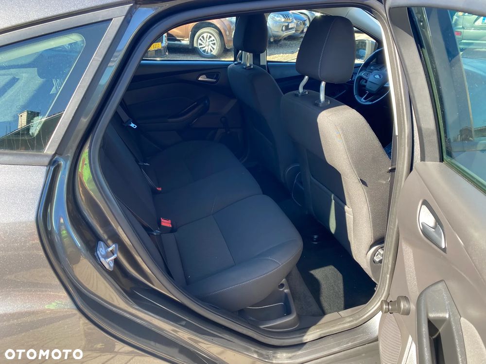 Ford Focus - 11