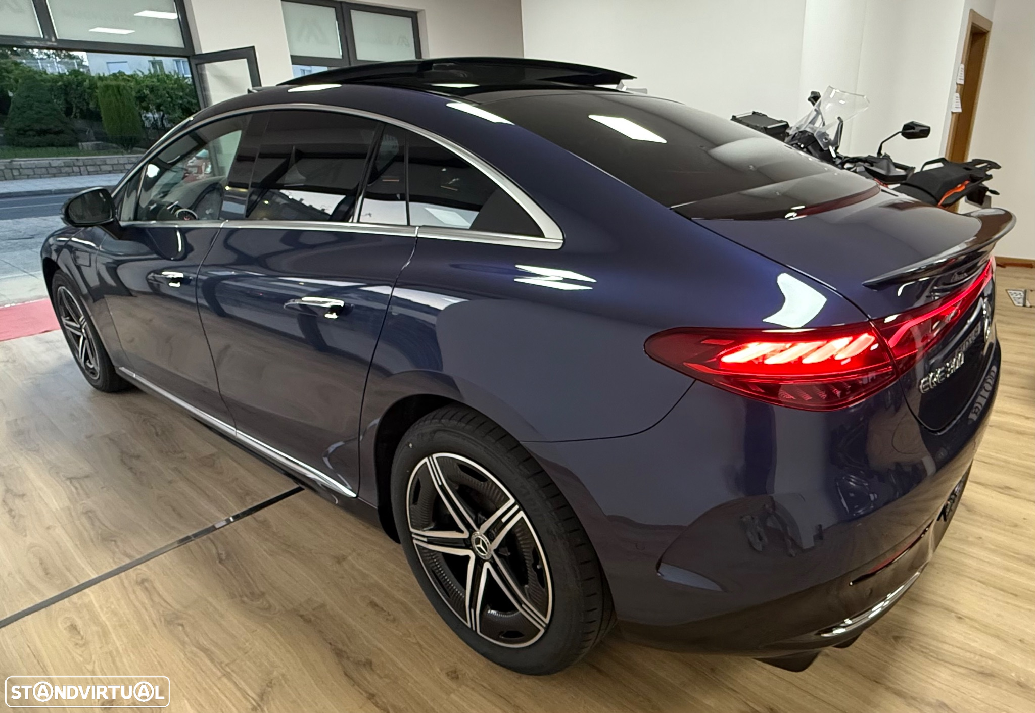 Mercedes-Benz EQE - 16