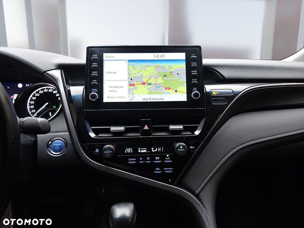 Toyota Camry 2.5 Hybrid Prestige CVT - 17
