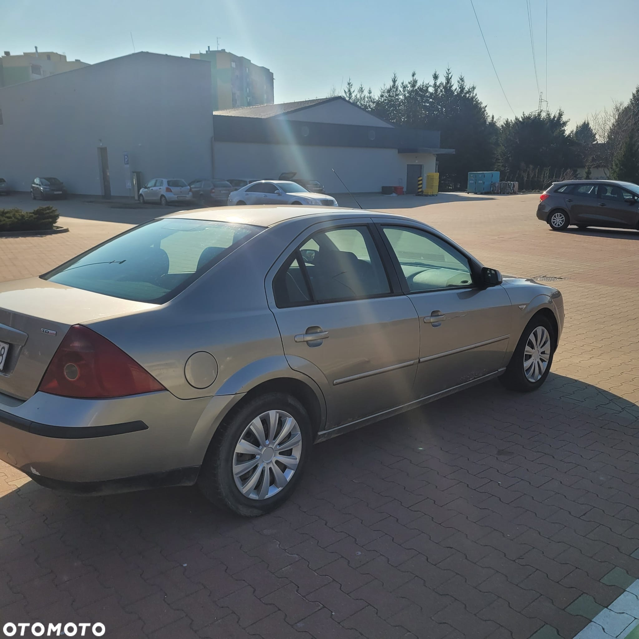 Ford Mondeo - 4