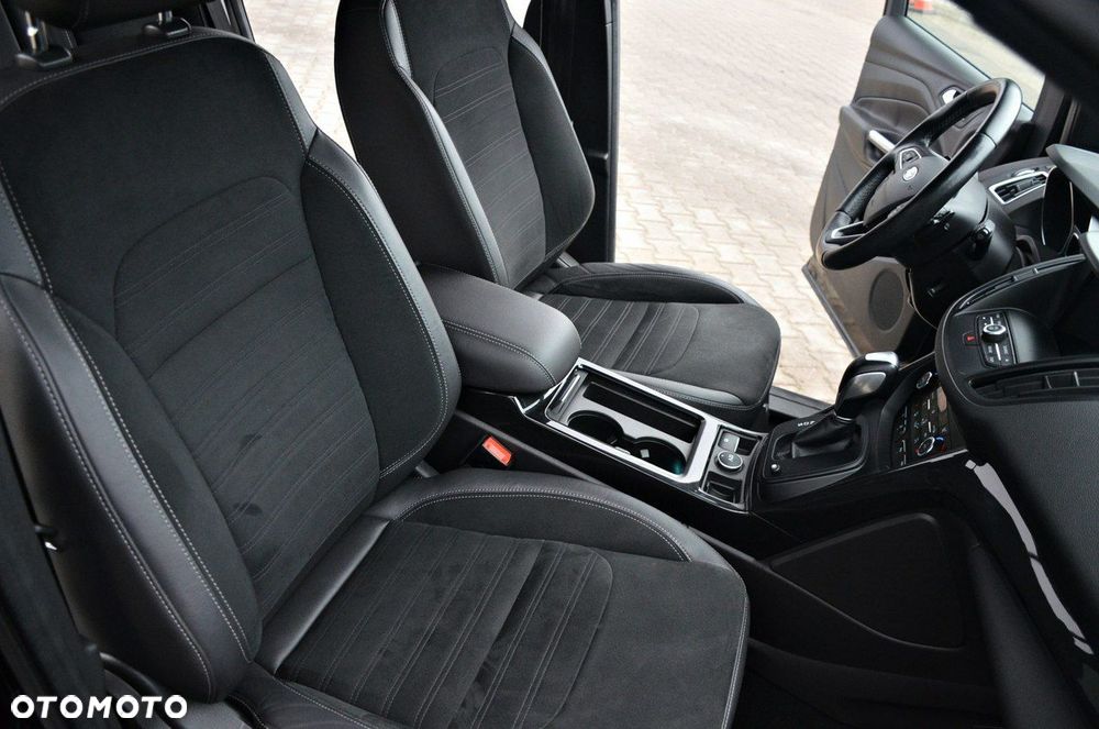 Ford Kuga - 21
