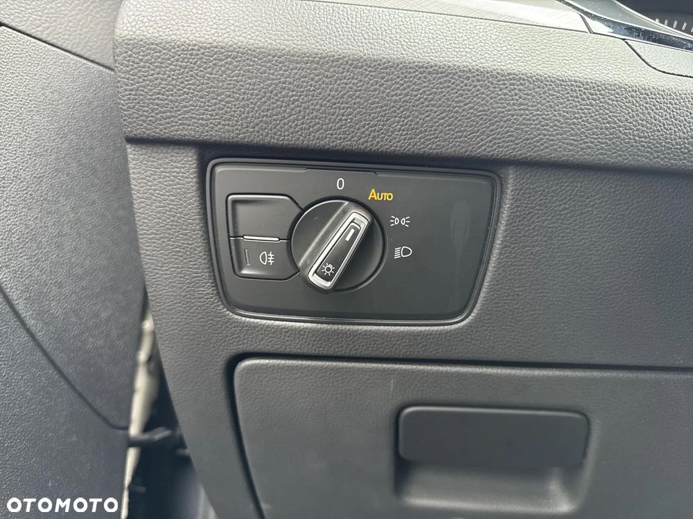 Volkswagen Passat 1.5 TSI EVO Business - 24