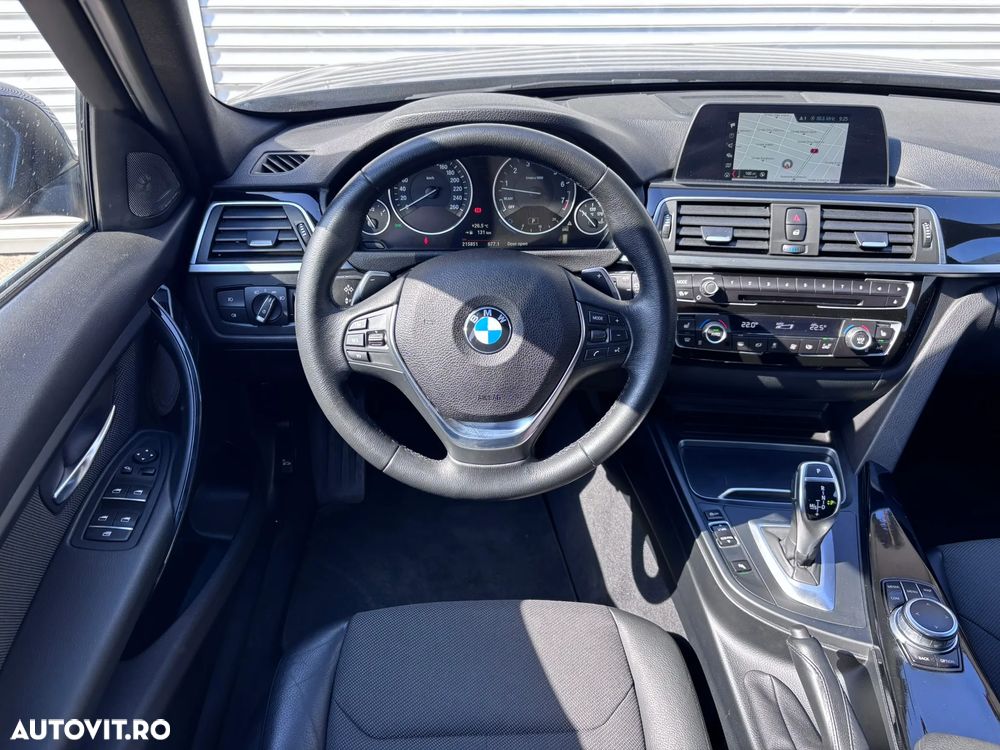 BMW Seria 3 320i Aut. Advantage - 3