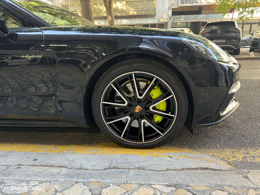 Porsche Panamera 4 E-Hybrid - 8