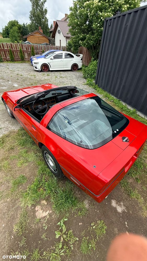 Chevrolet Corvette - 22