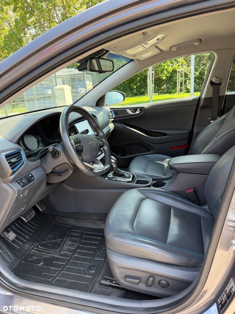Hyundai IONIQ Hybrid Business - 7