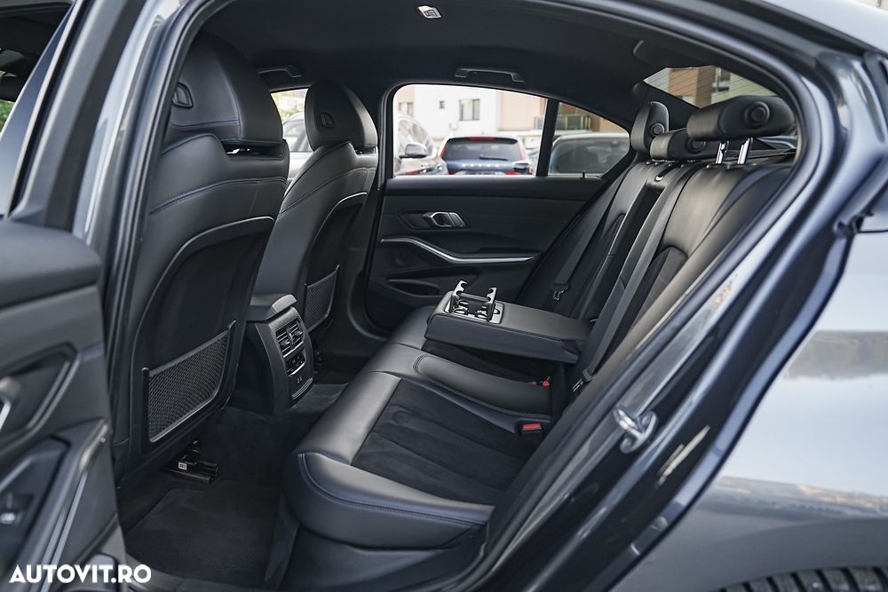 BMW Seria 3 330i Aut. M Sport - 19