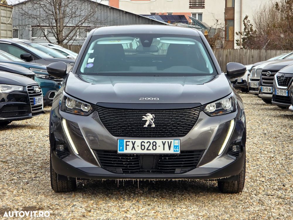 Peugeot 2008 PureTech 130 EAT8 GT - 2