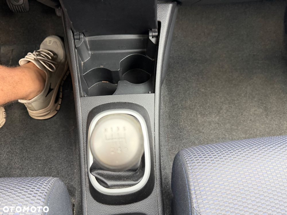 Nissan Tiida - 21