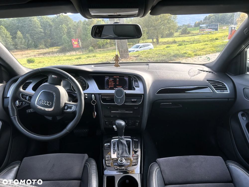 2011 Audi A4 Avant 2.0 TDI DPF multitronic S line Sportpaket (plus), photograph 11